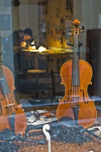 バイオリンの工房